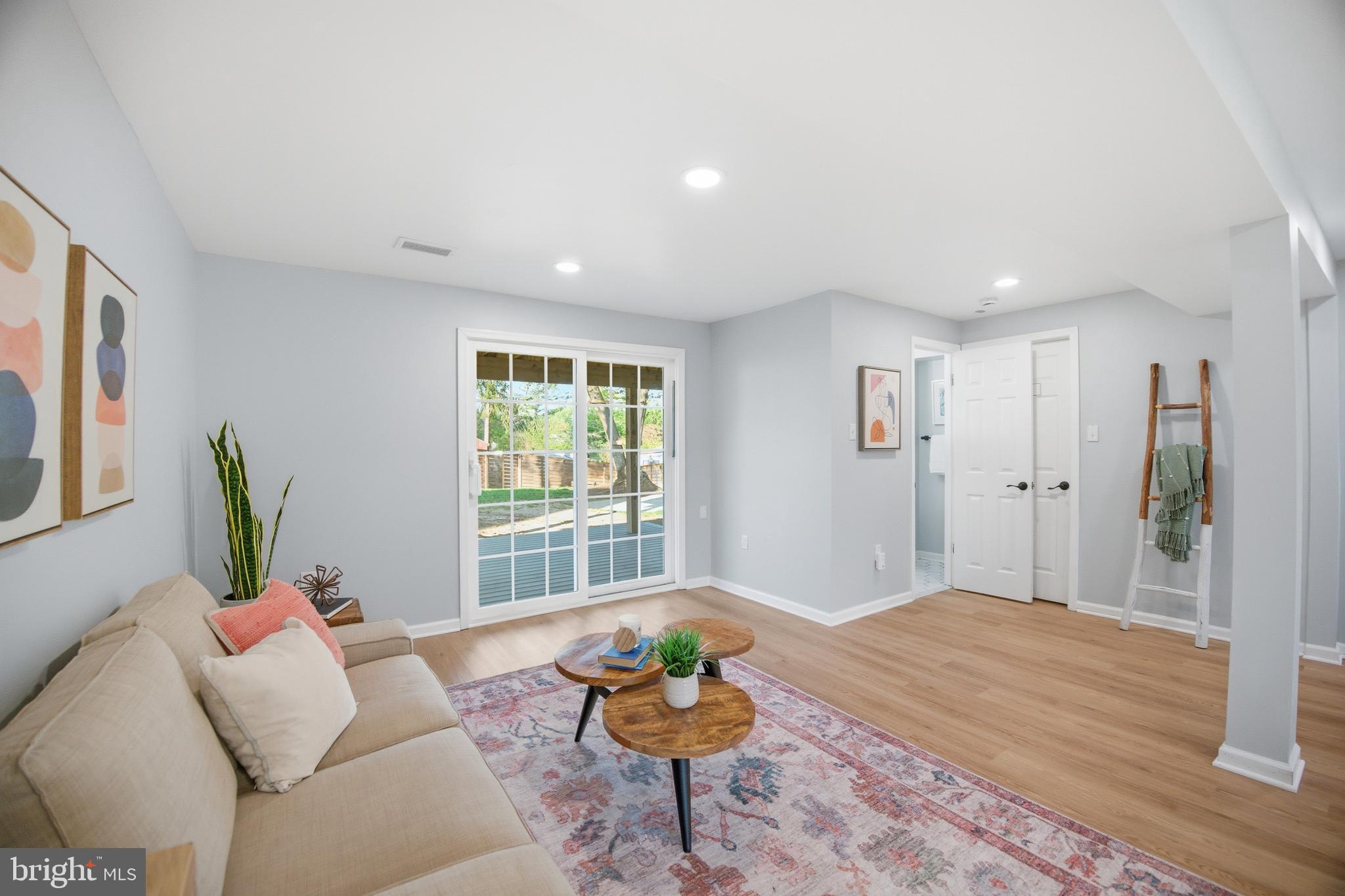 FOUR SEASONS ESTATES - Residential