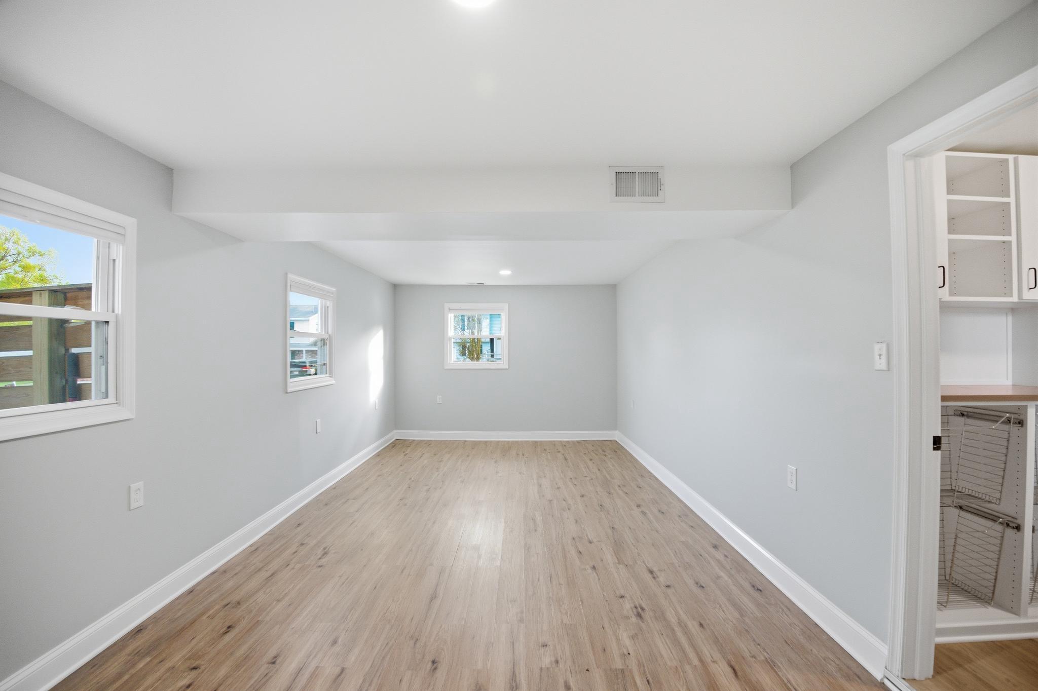 FOUR SEASONS ESTATES - Residential