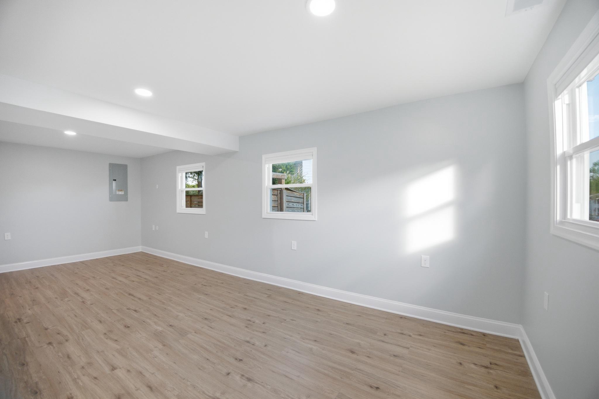 FOUR SEASONS ESTATES - Residential