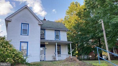 Homes For Sale - 6446 Old Landover Road<br/> LANDOVER, MD 20785