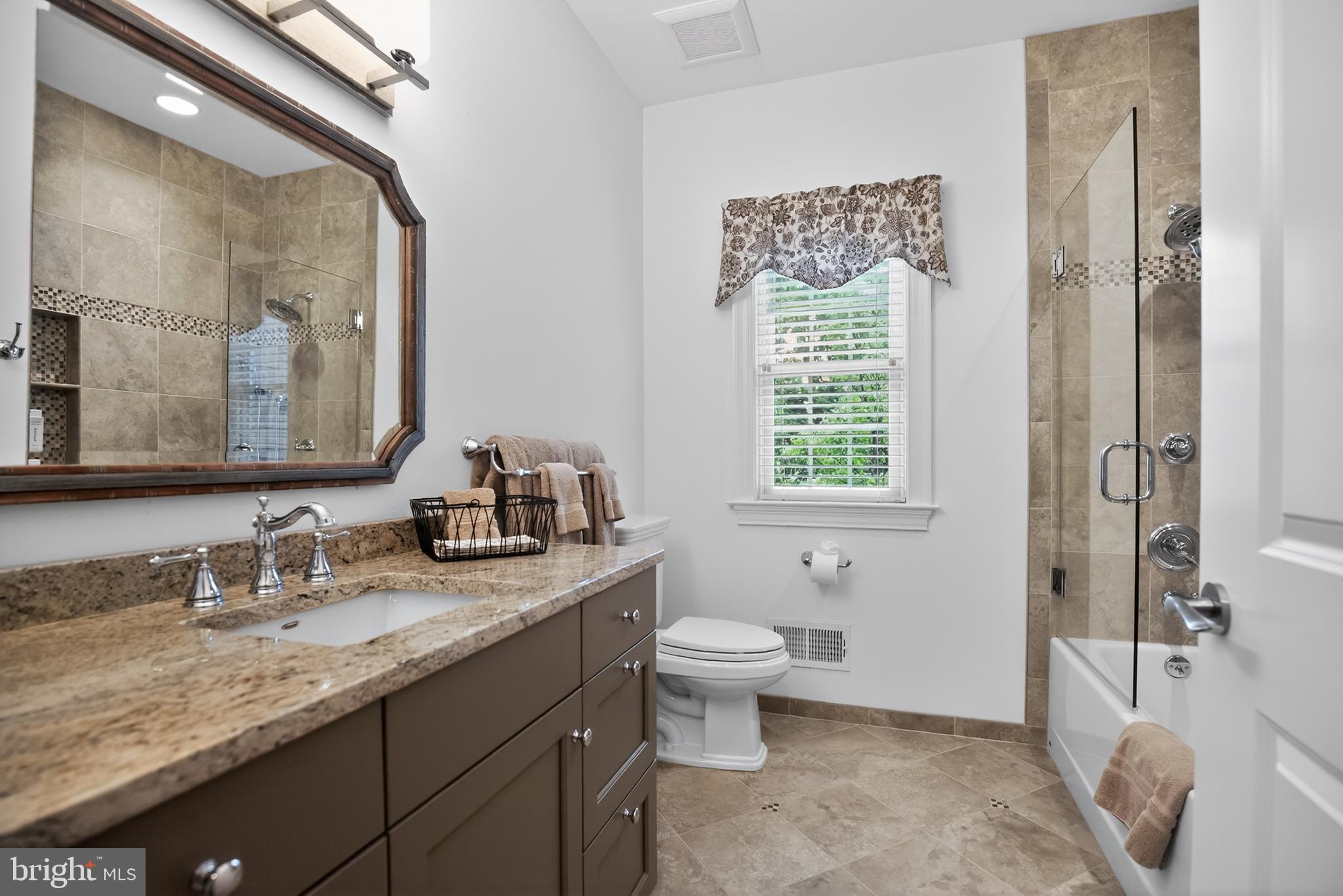 JENKINTOWN - Residential