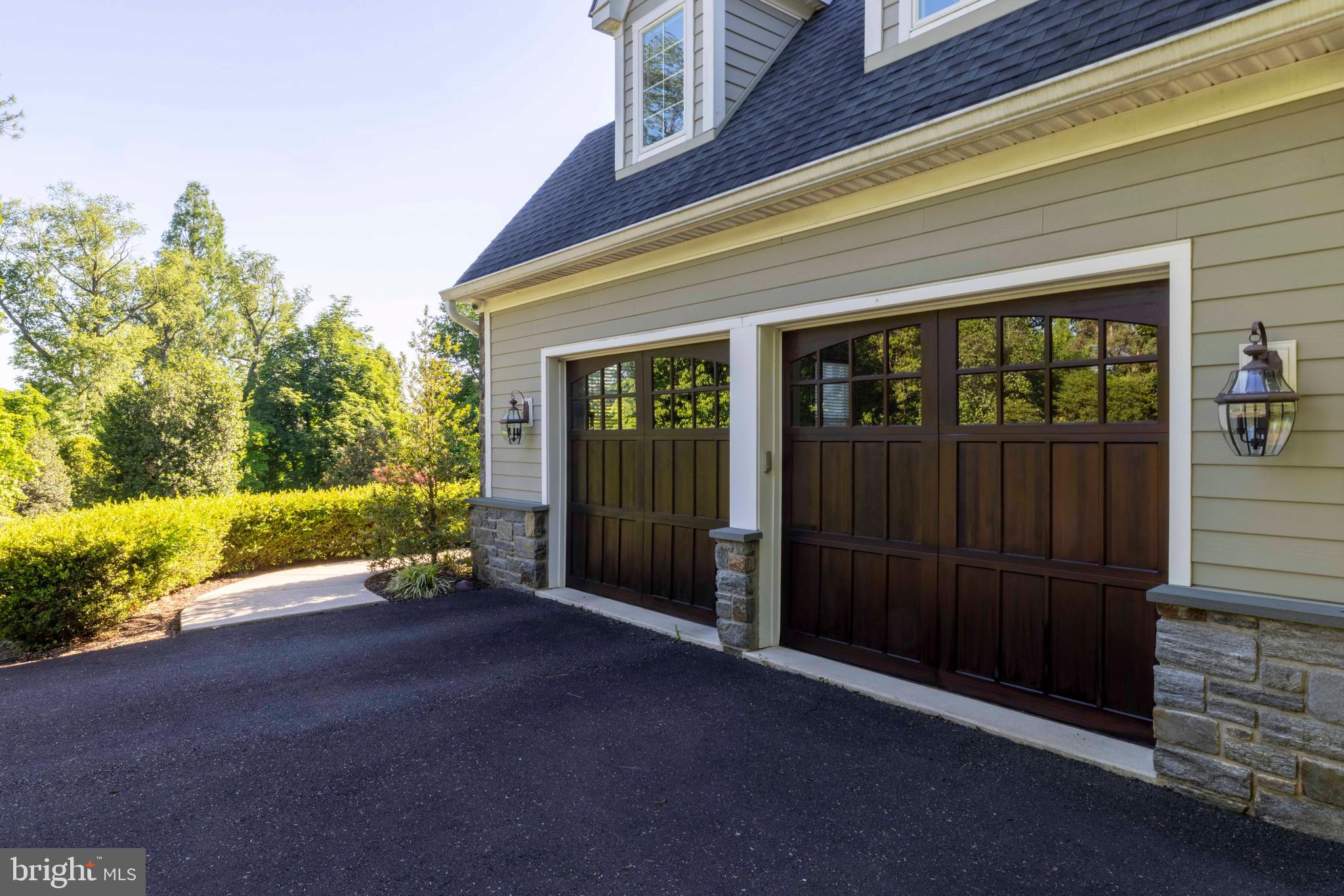 JENKINTOWN - Residential