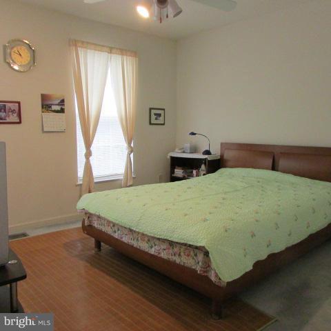 CENTRE RIDGE LAND BAY - Residential