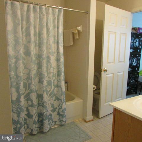 CENTRE RIDGE LAND BAY - Residential