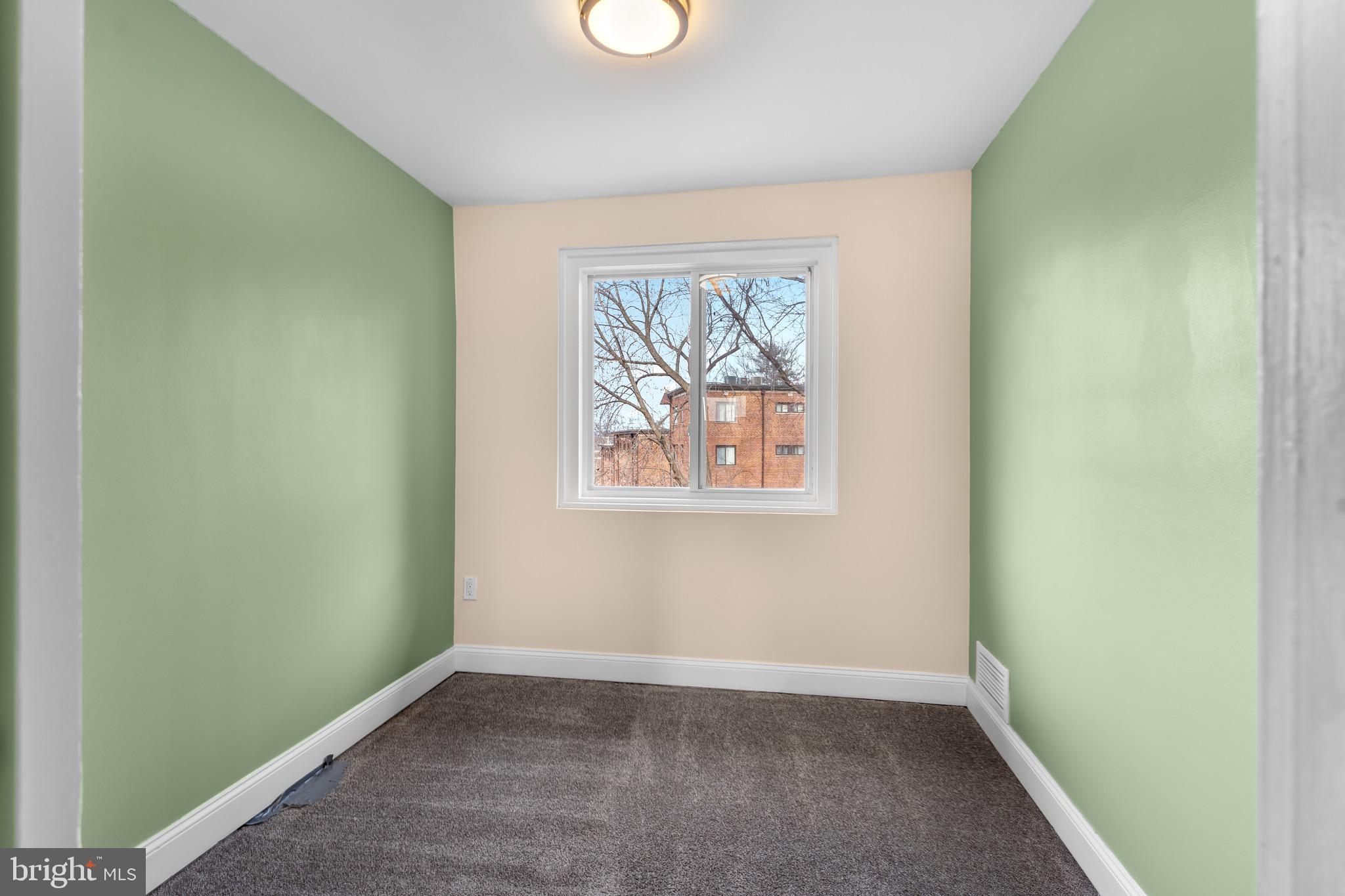 GLASSMANOR - Residential