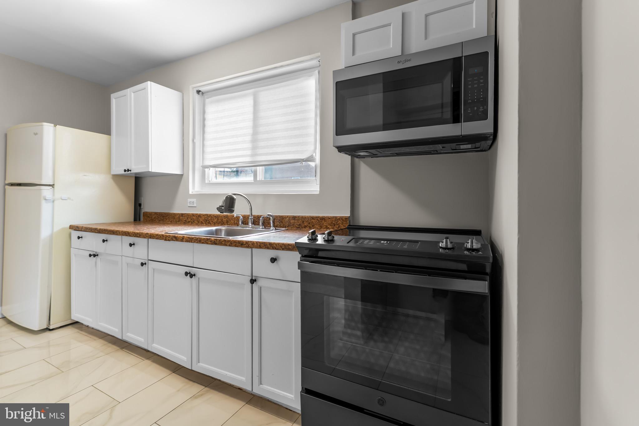 GLASSMANOR - Residential