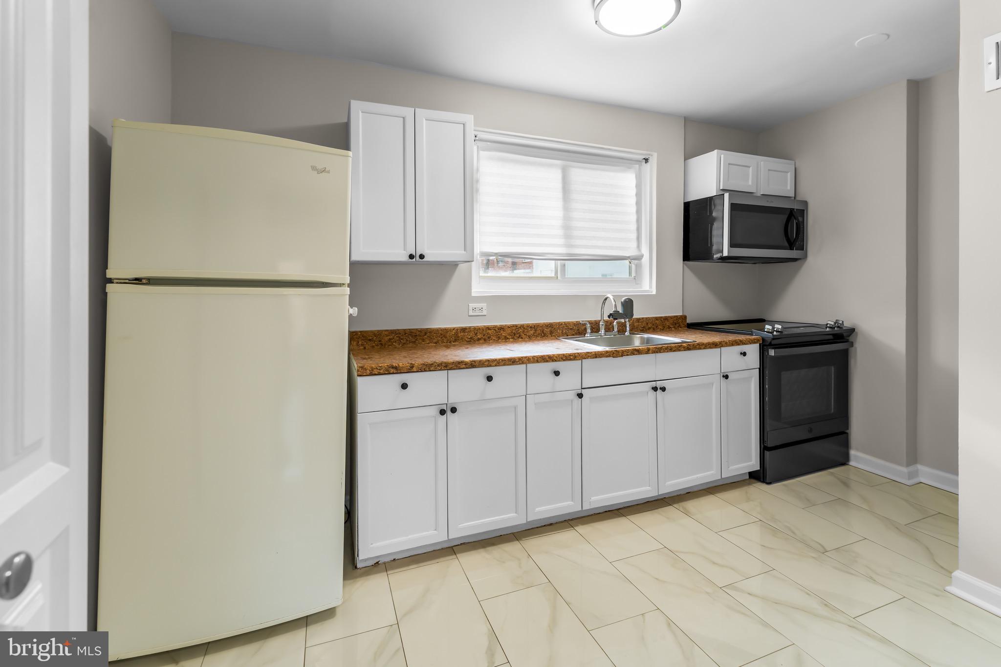 GLASSMANOR - Residential