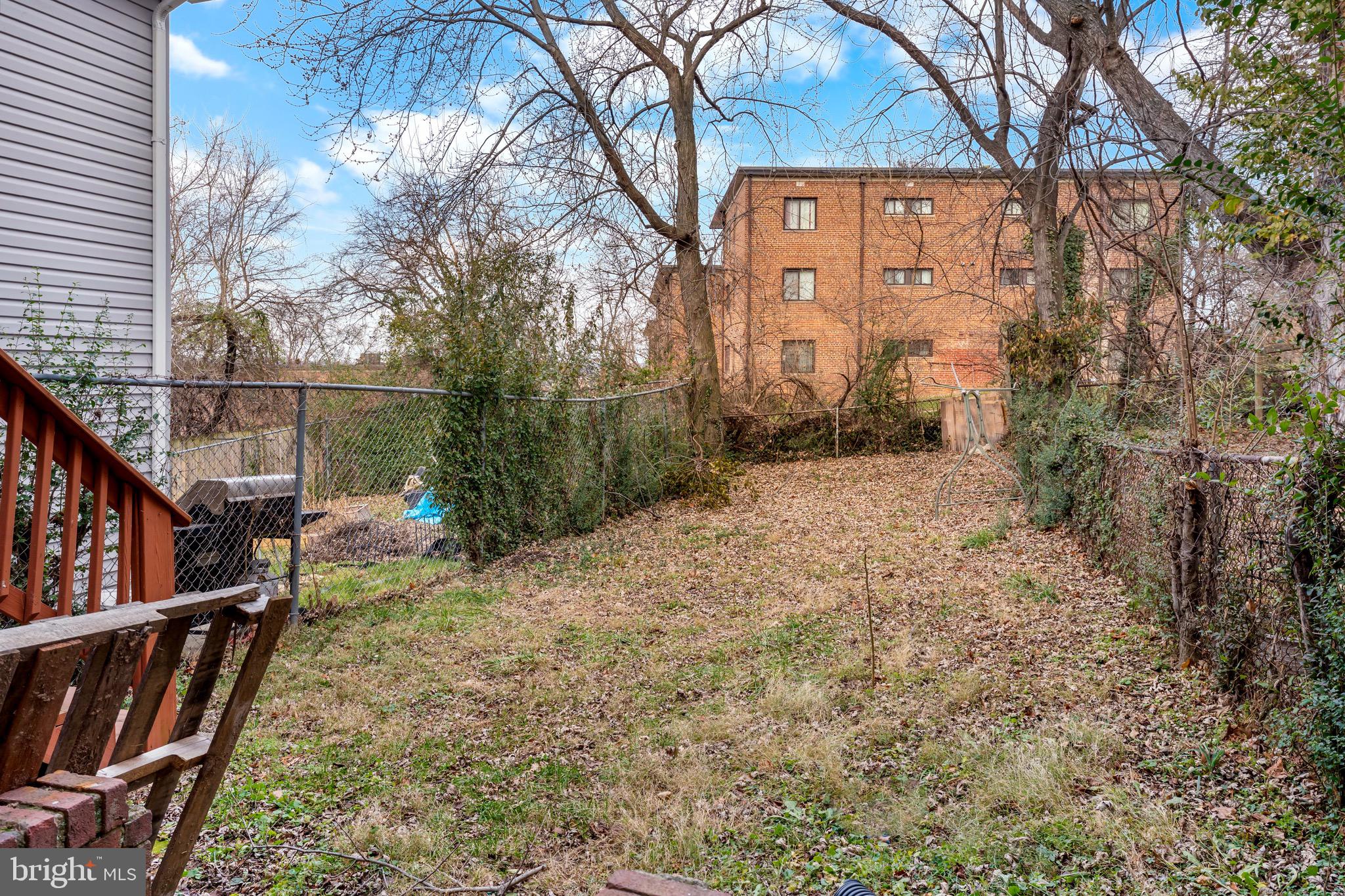 GLASSMANOR - Residential