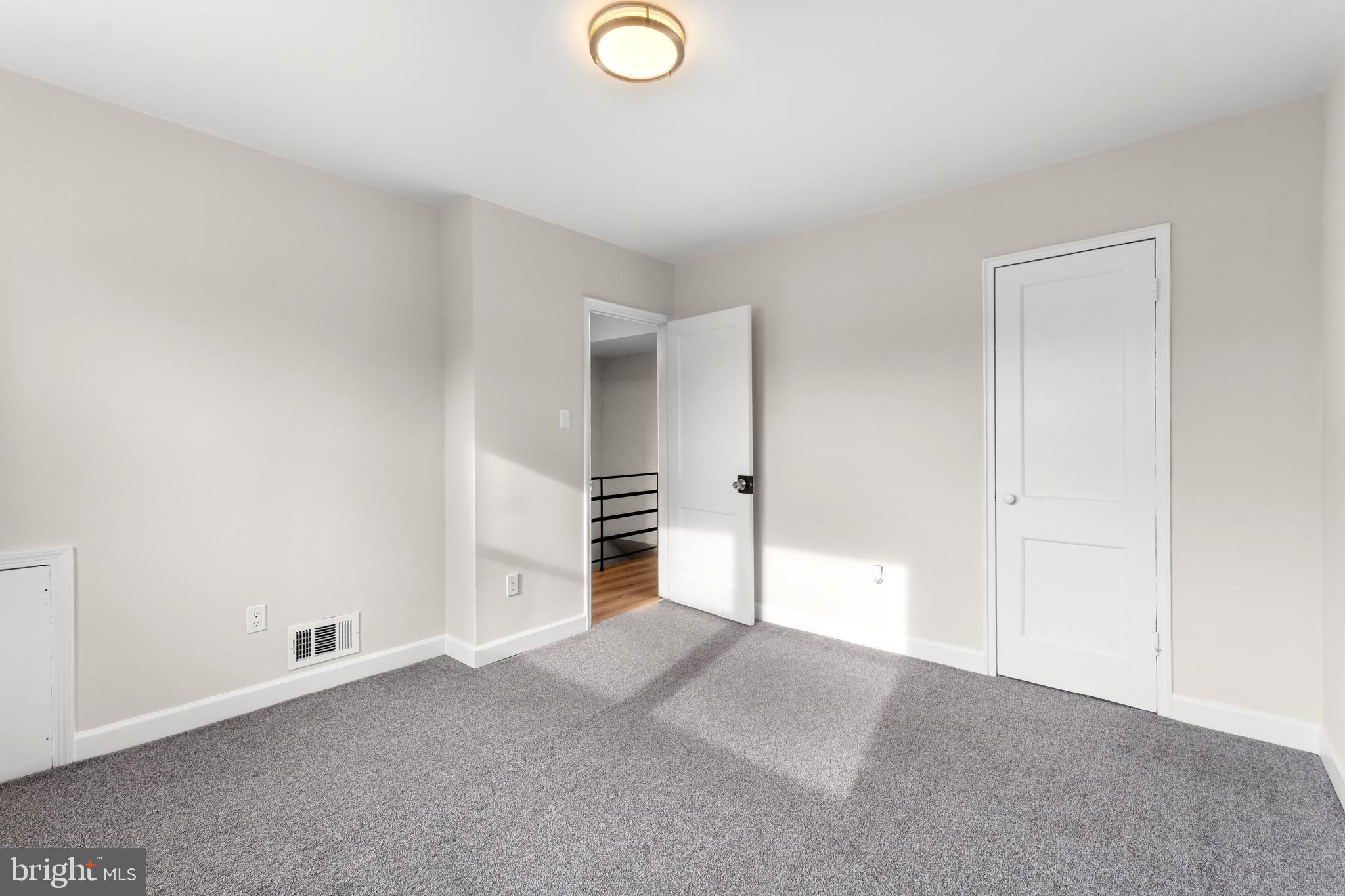 GLASSMANOR - Residential