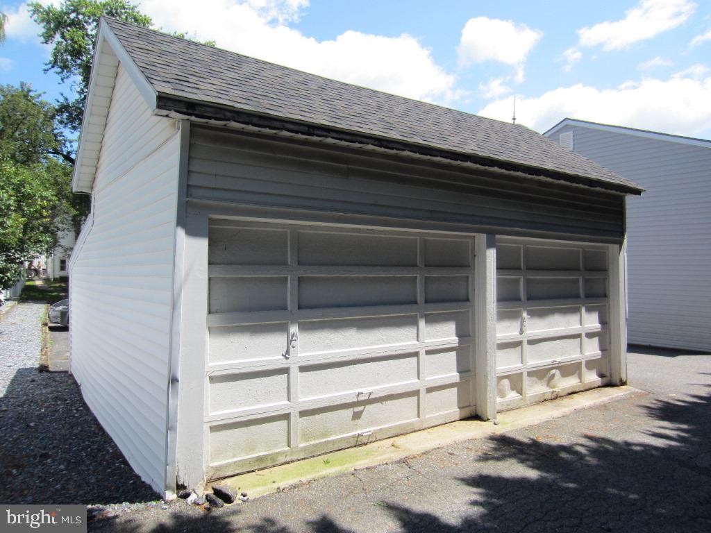 NEFFSVILLE - Residential