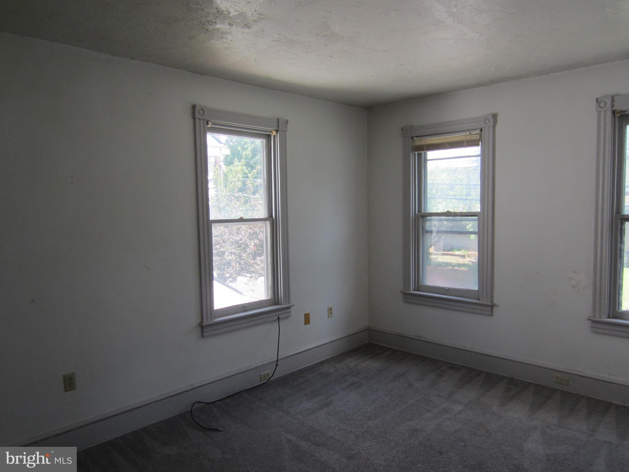 NEFFSVILLE - Residential