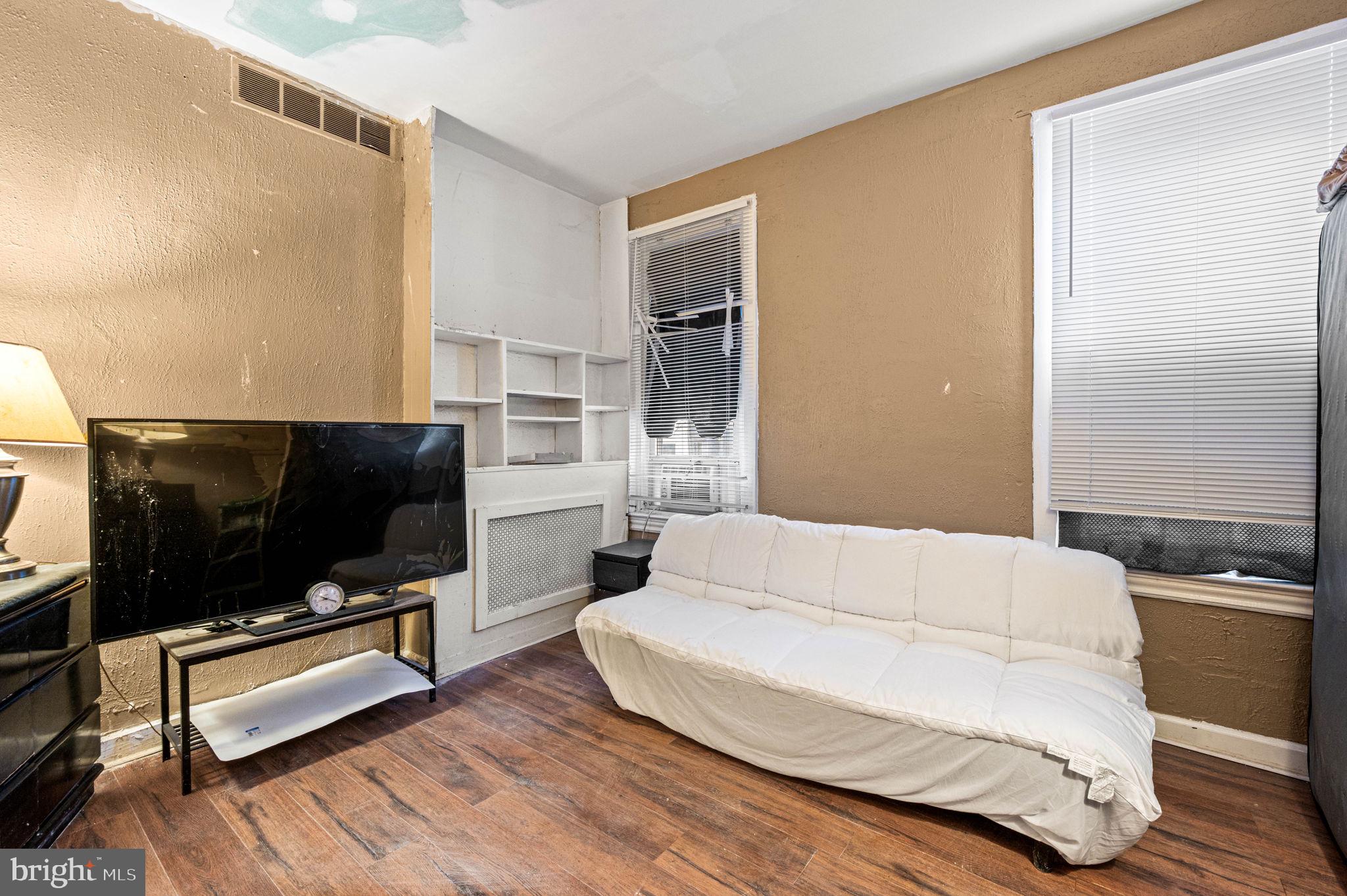 GERMANTOWN - Residential Income