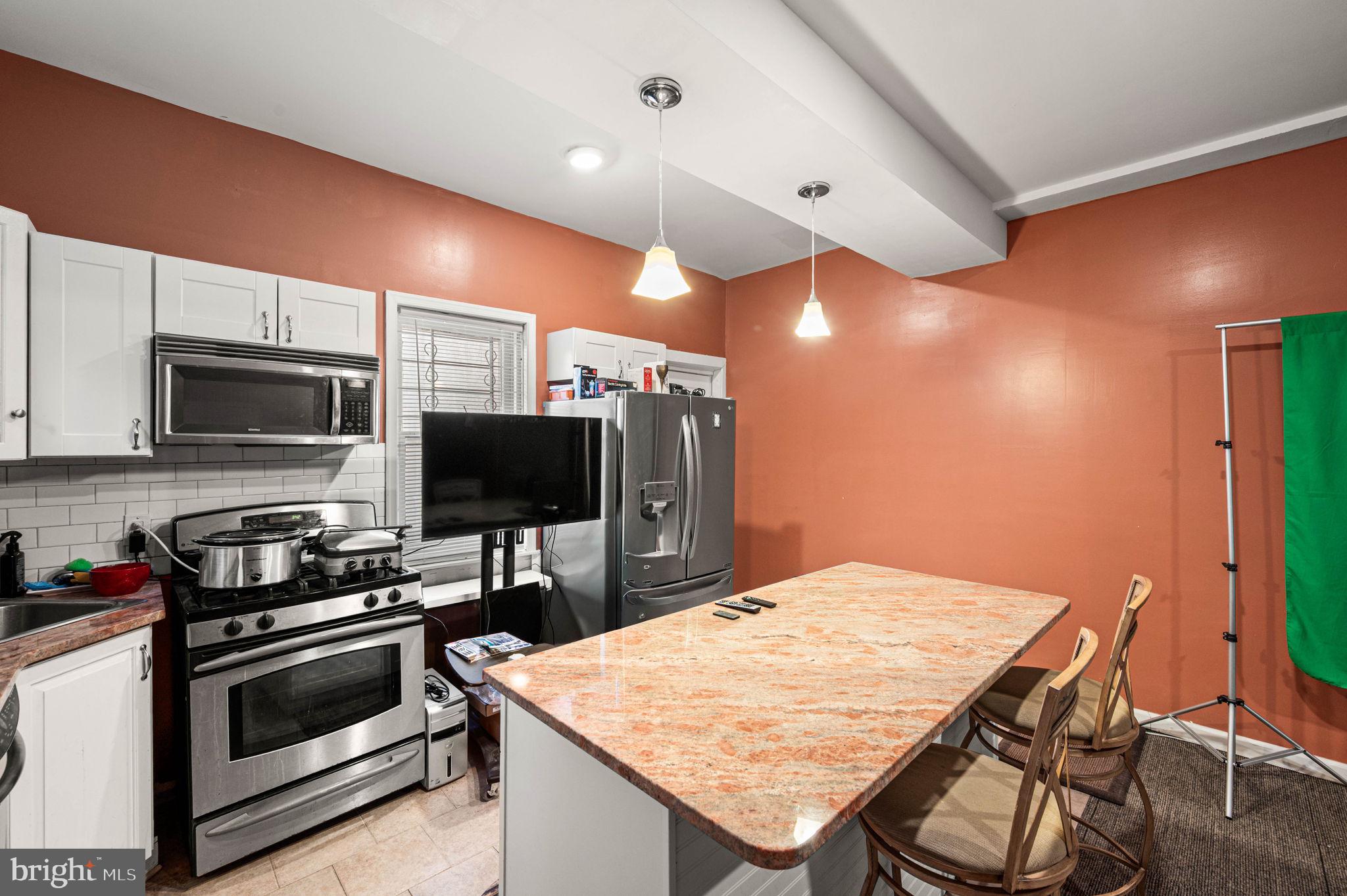 GERMANTOWN - Residential Income