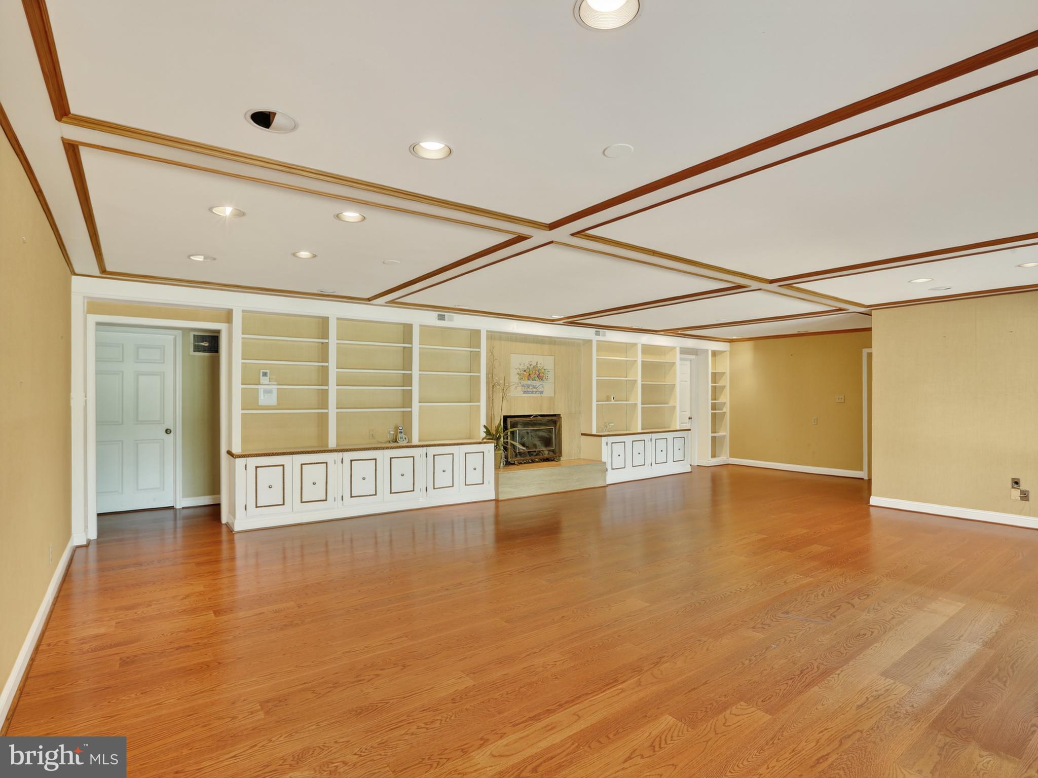 LYNWOOD - Residential