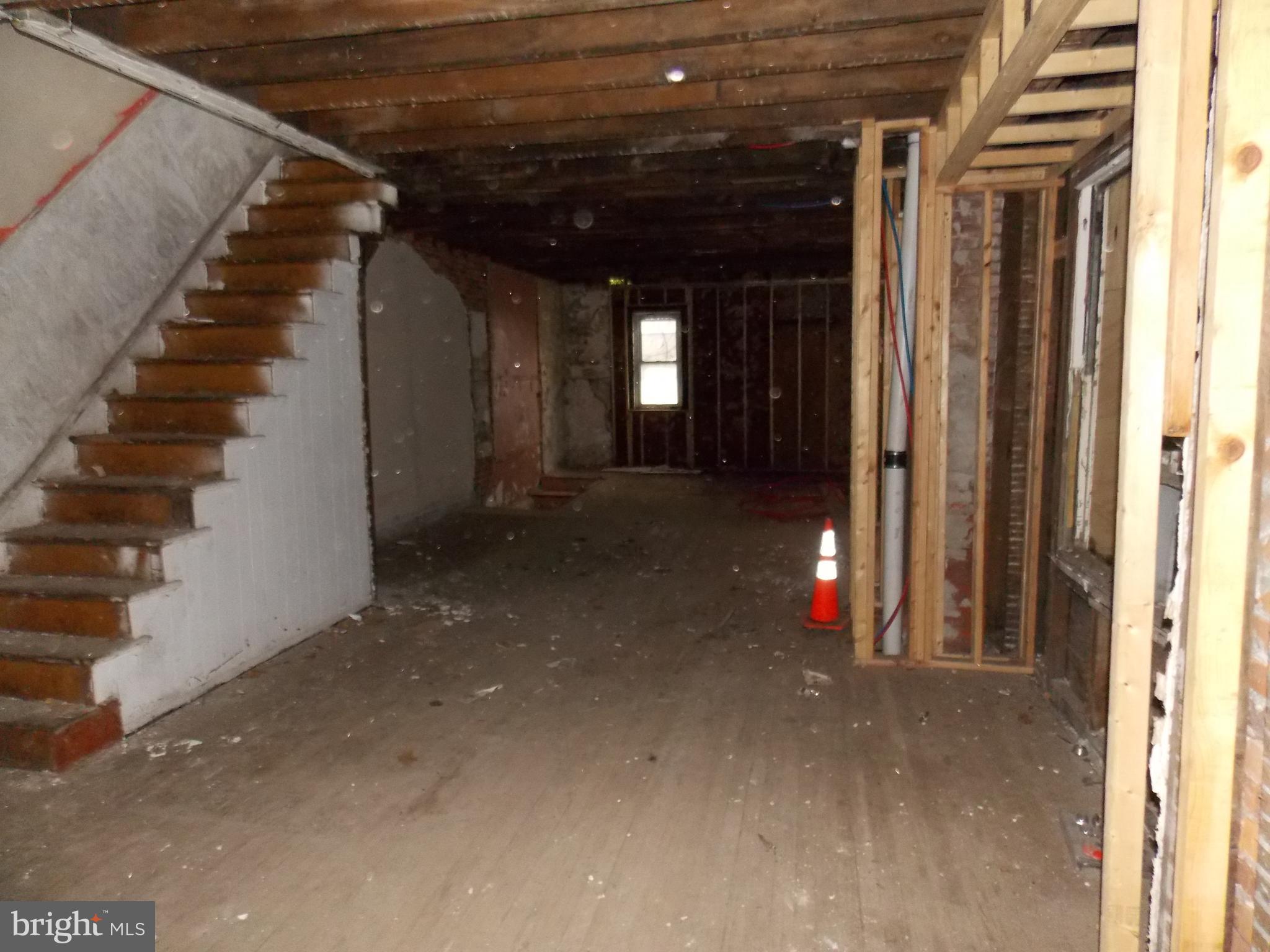 4506 N CARLISLE STREET