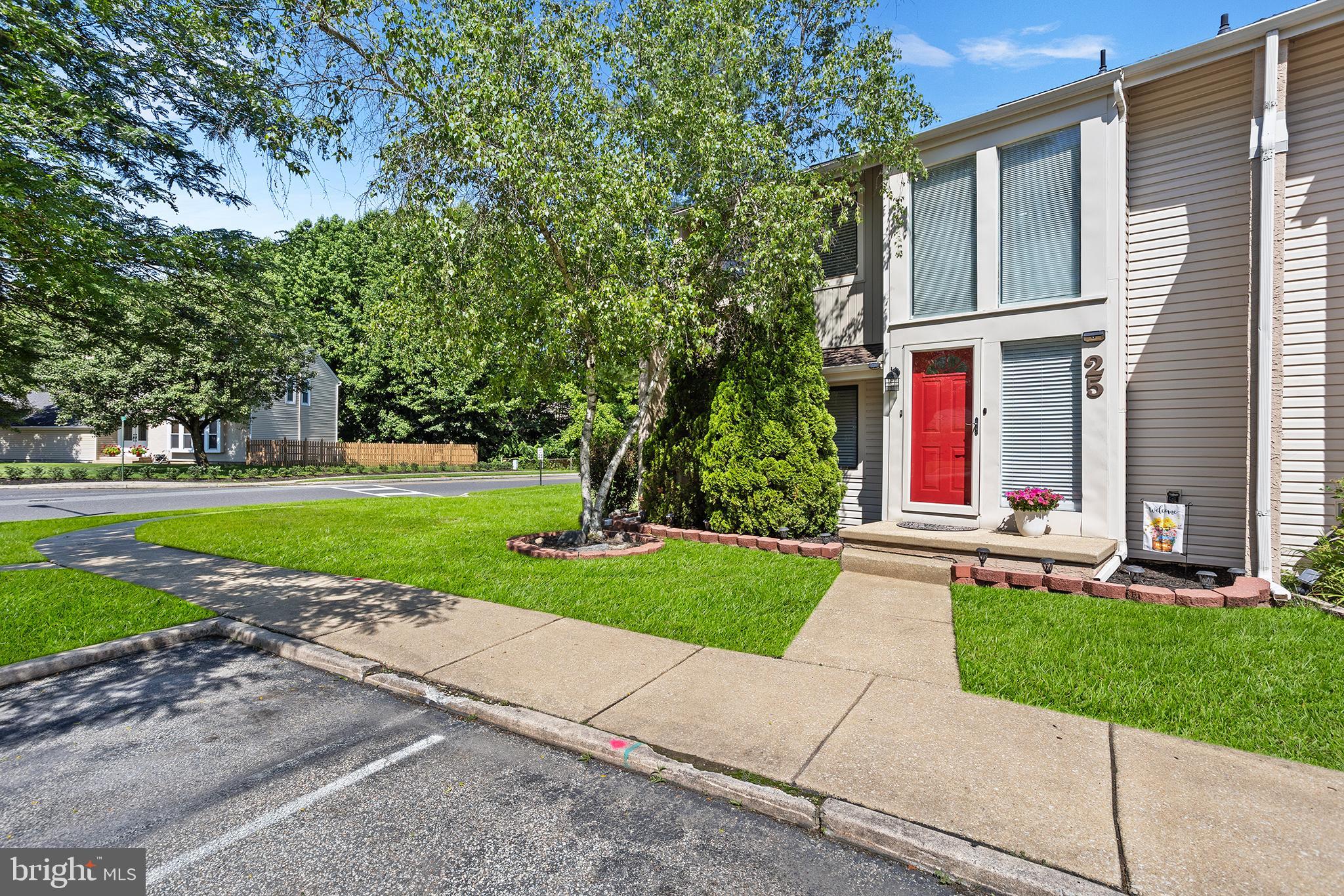 25 VIBURNUM LANE