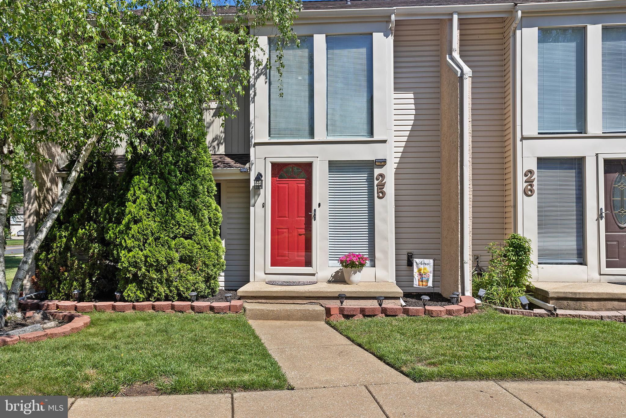 25 VIBURNUM LANE