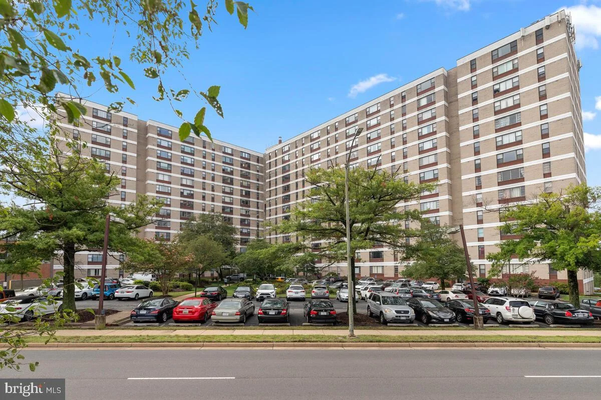 4600 Duke Street Unit 629, Alexandria, VA 22304
