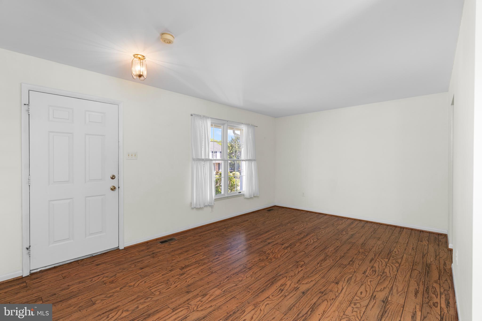 SILVER SPRING STATION - Residential