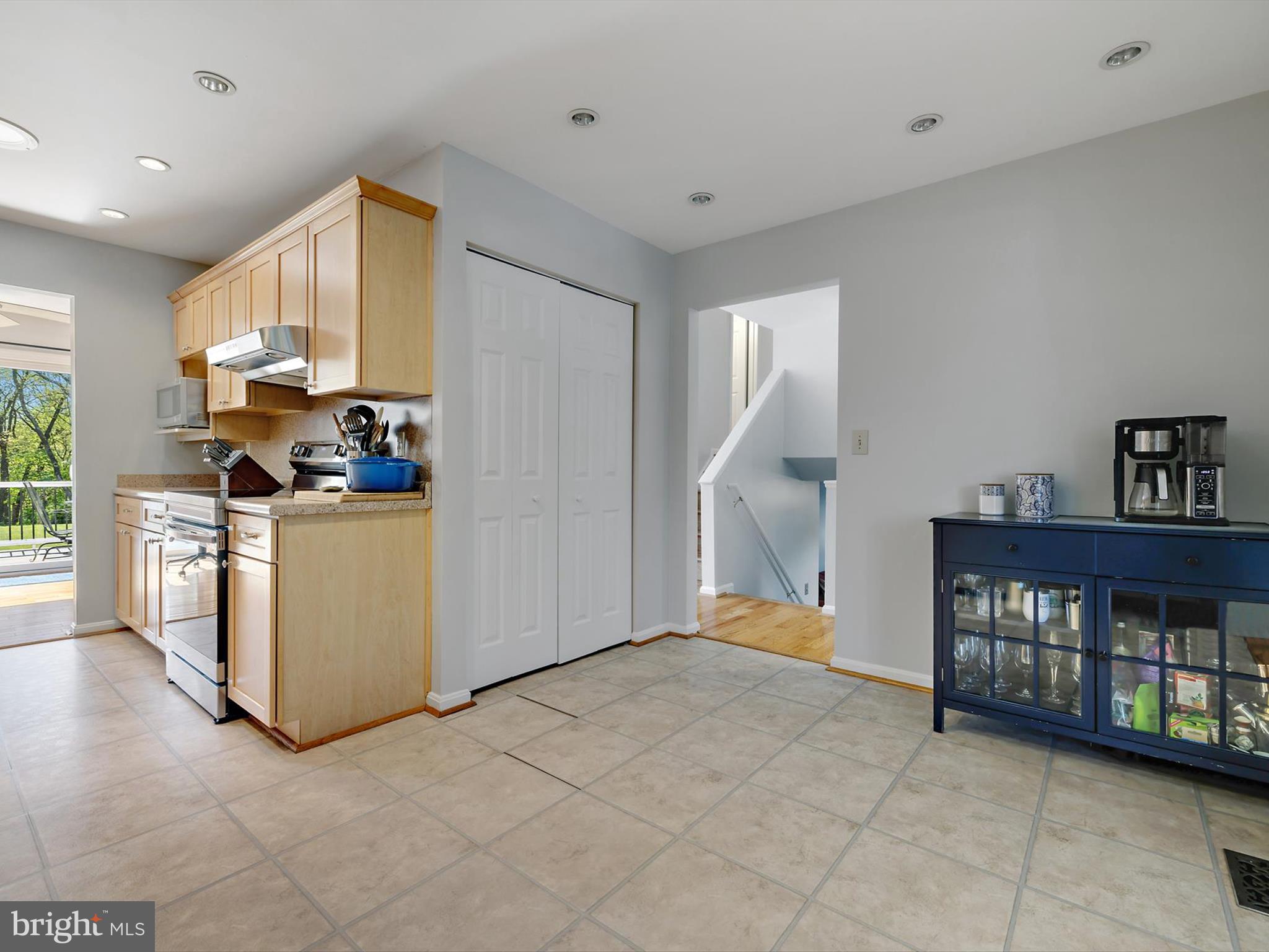 ENGLANDTOWNE - Residential