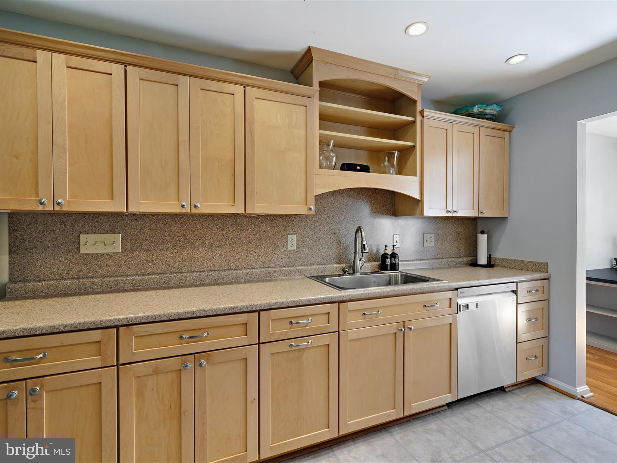 ENGLANDTOWNE - Residential