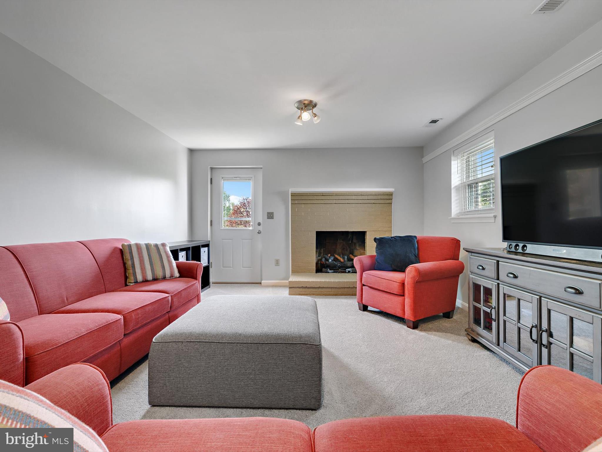 ENGLANDTOWNE - Residential