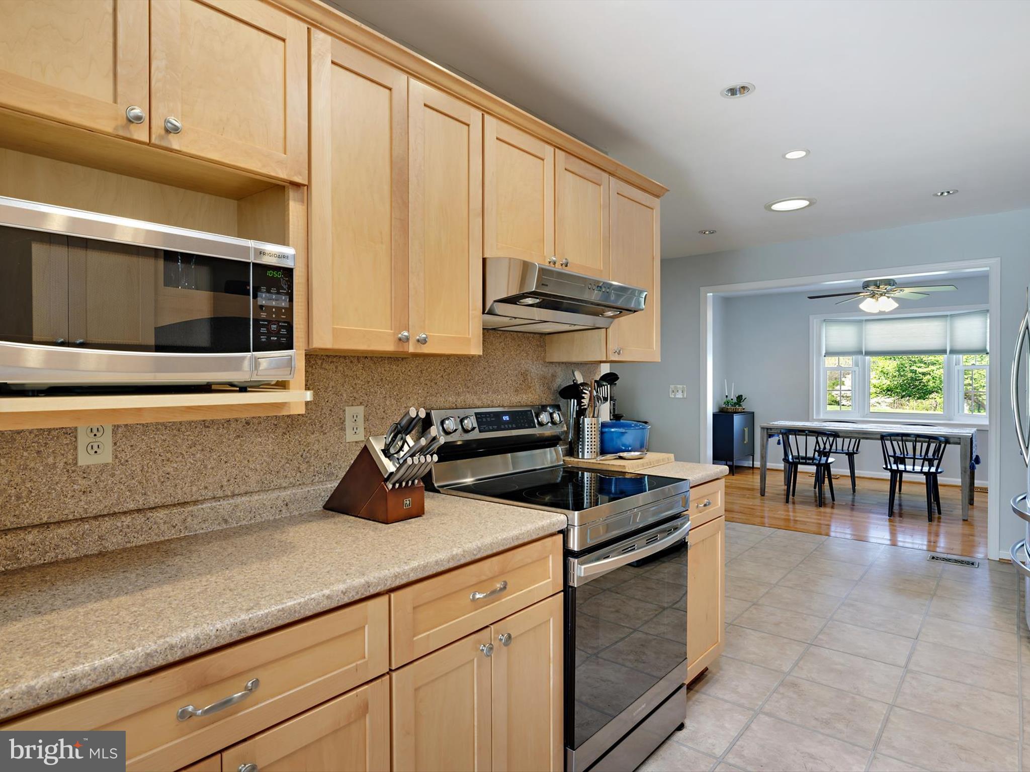 ENGLANDTOWNE - Residential