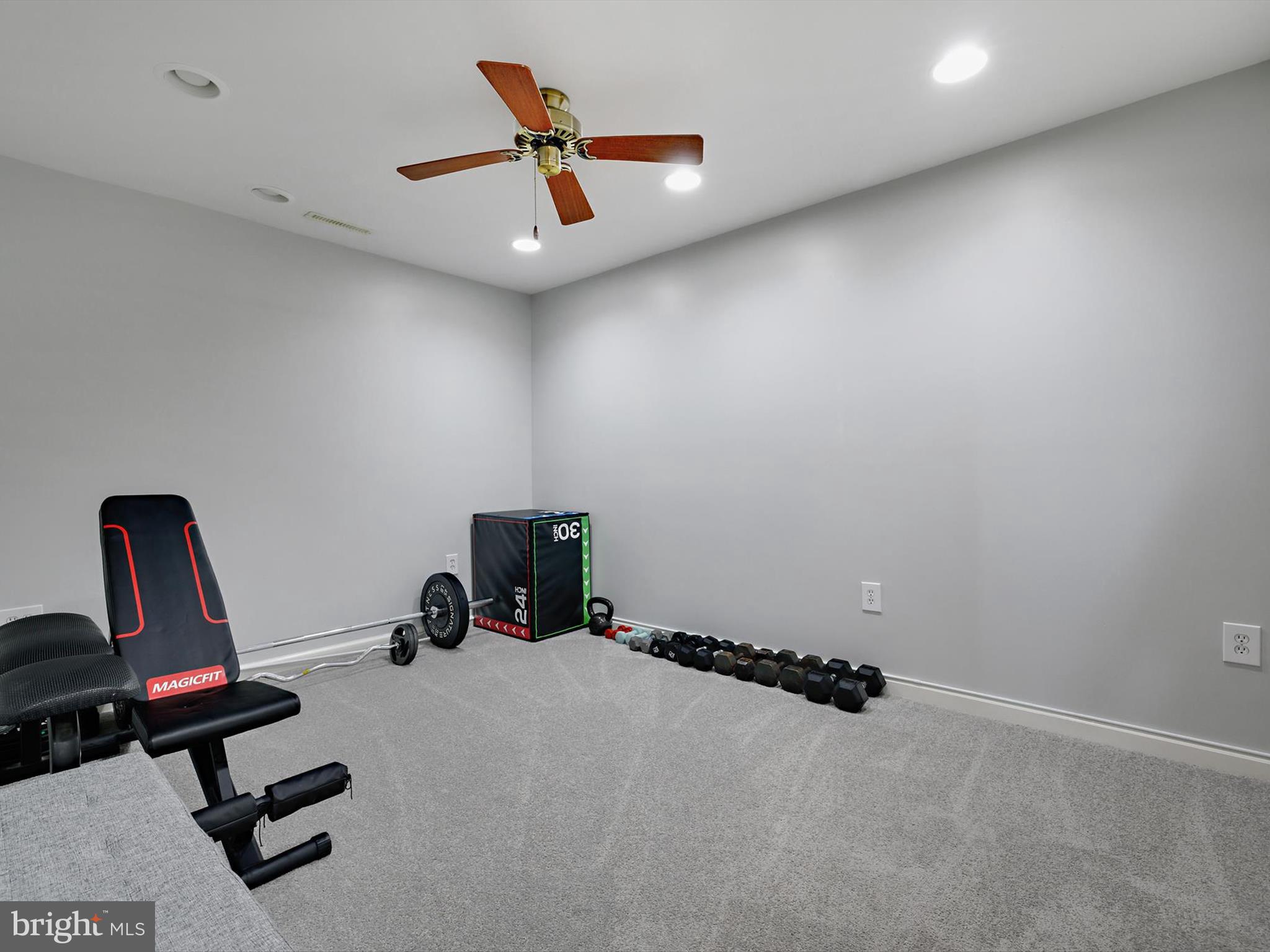 ENGLANDTOWNE - Residential