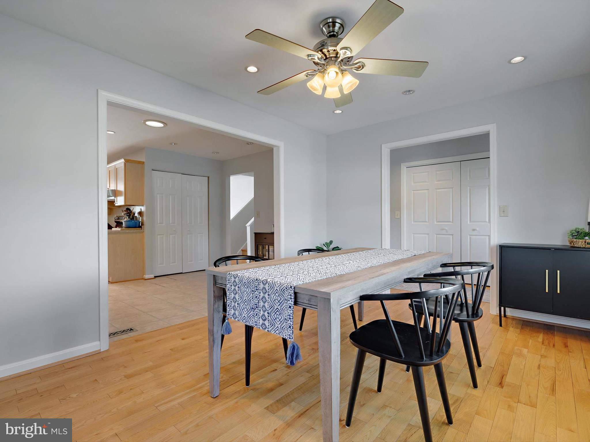 ENGLANDTOWNE - Residential