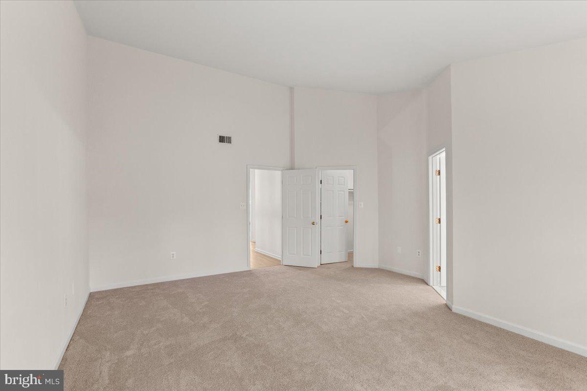 CHANCERY SQUARE - Residential