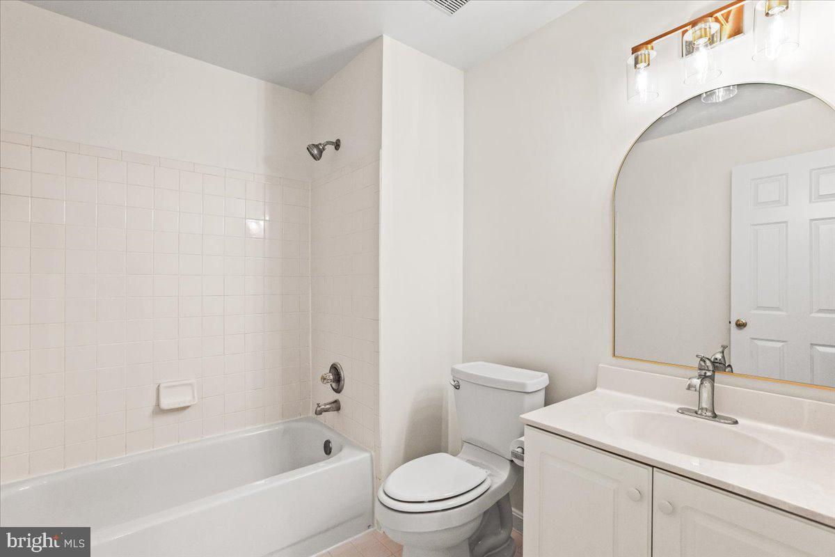 CHANCERY SQUARE - Residential