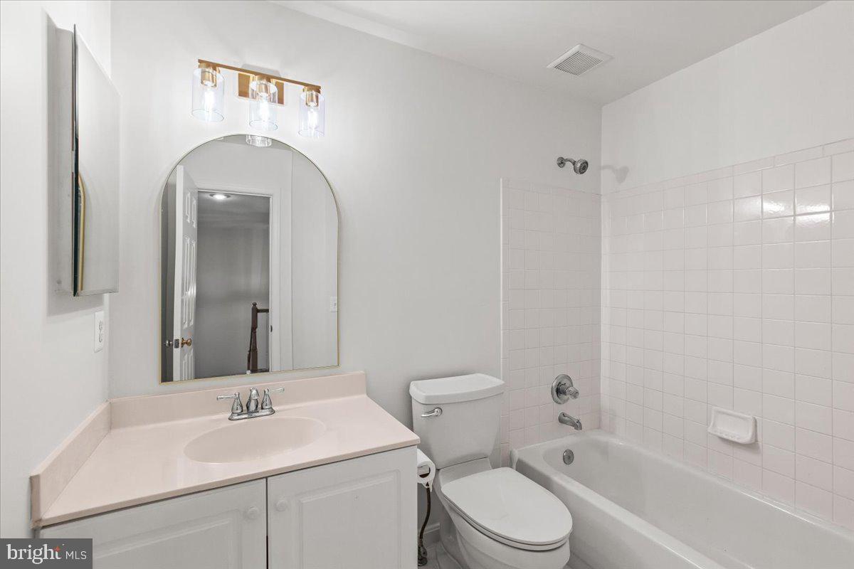 CHANCERY SQUARE - Residential