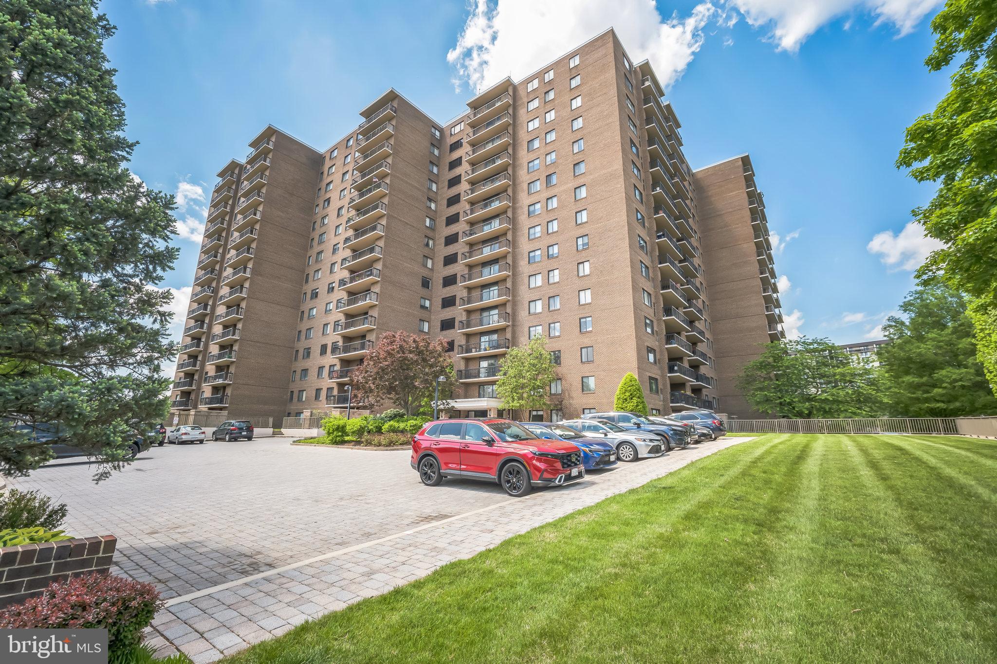 HALLMARK - Residential Lease