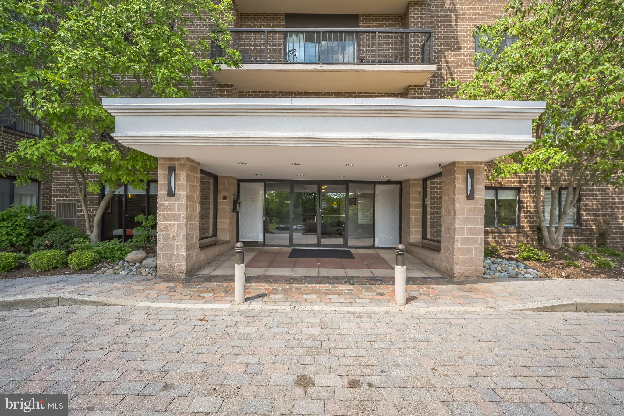 HALLMARK - Residential Lease