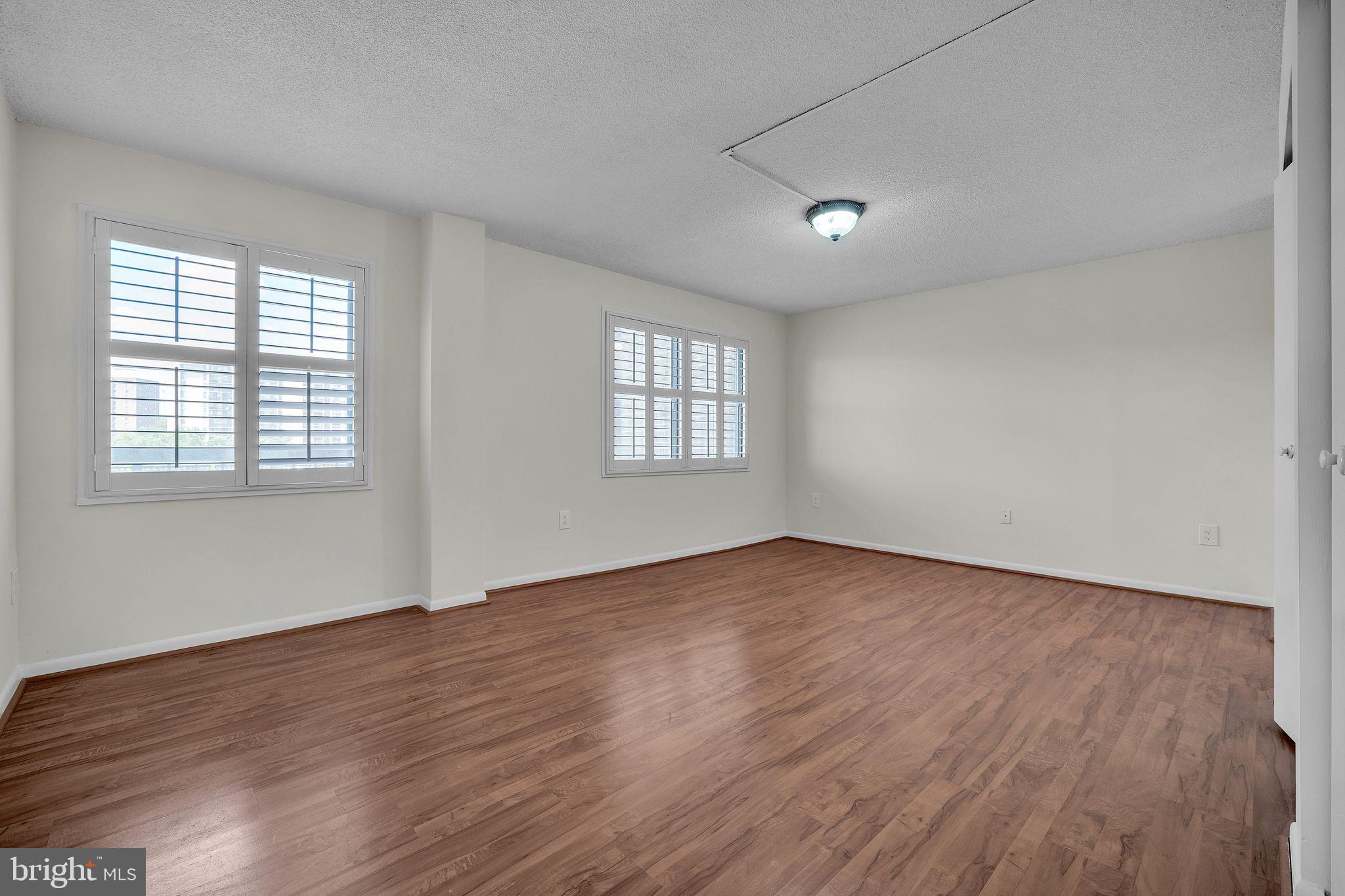 HALLMARK - Residential Lease