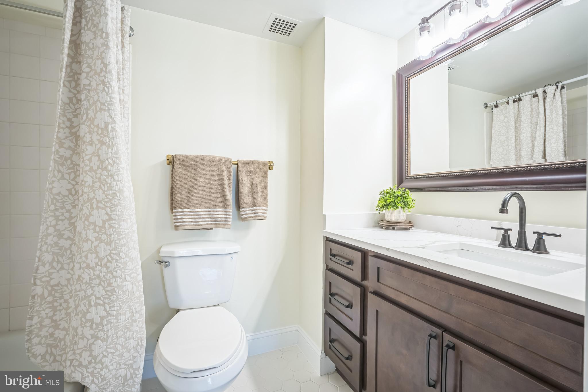 HALLMARK - Residential Lease