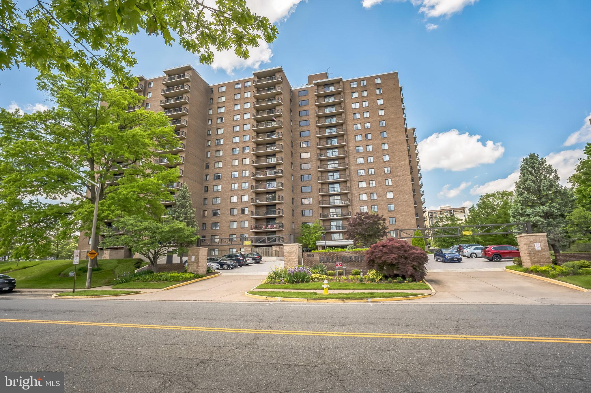 HALLMARK - Residential Lease