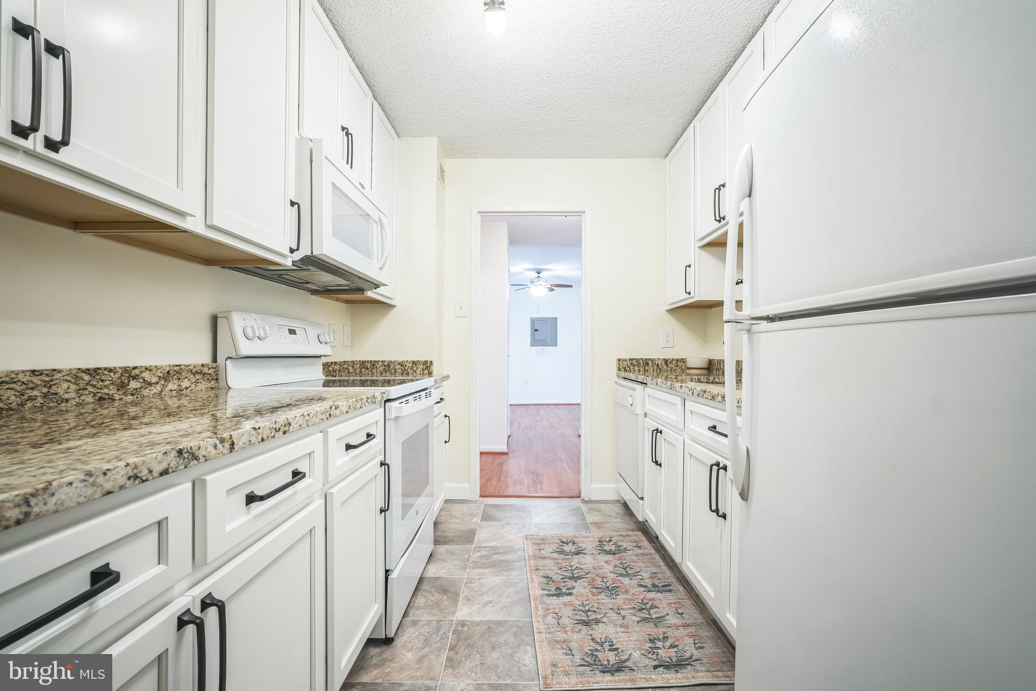 HALLMARK - Residential Lease