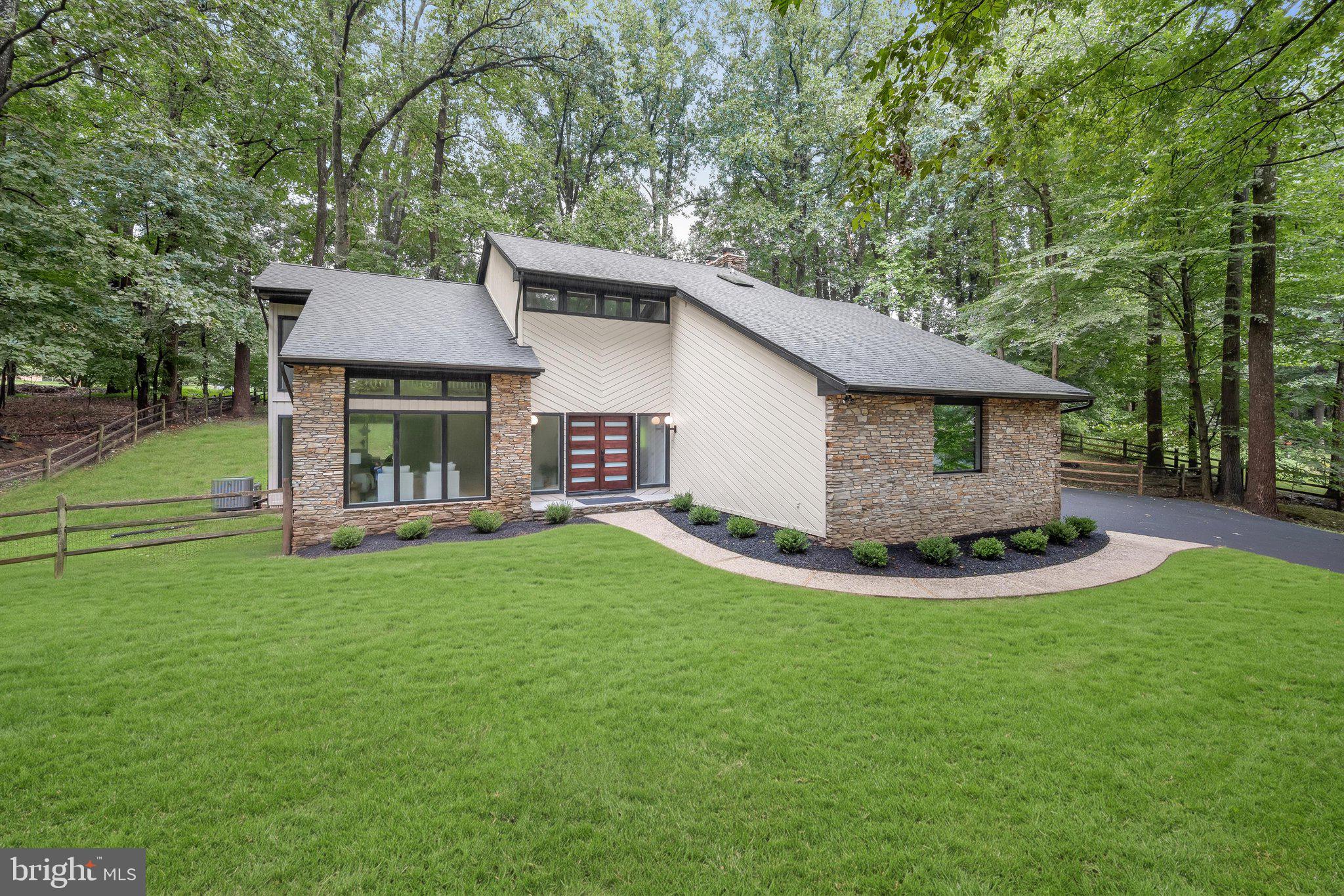 11117 HIDDEN TRAIL DRIVE