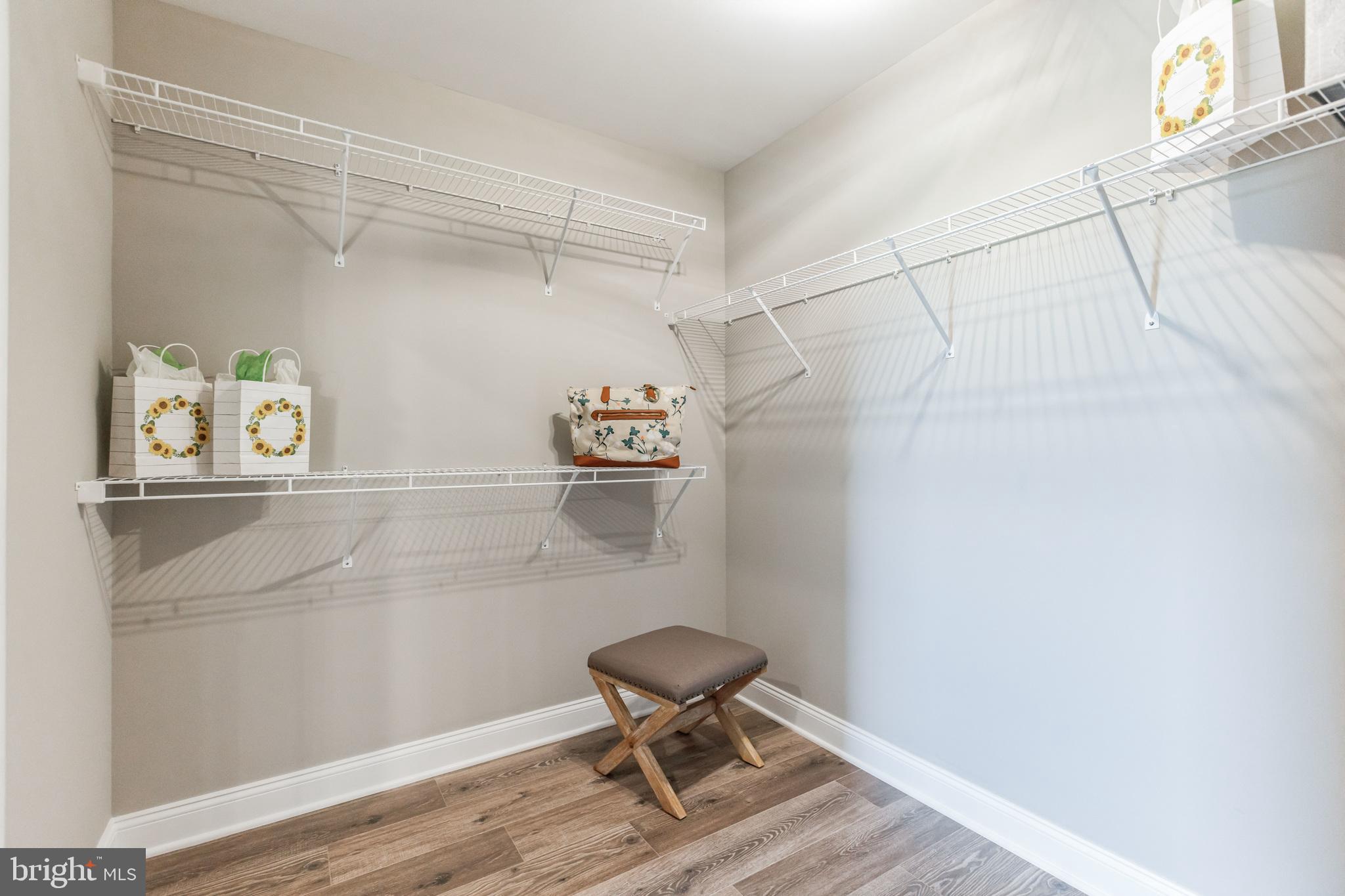 MASON SQUARE - Residential