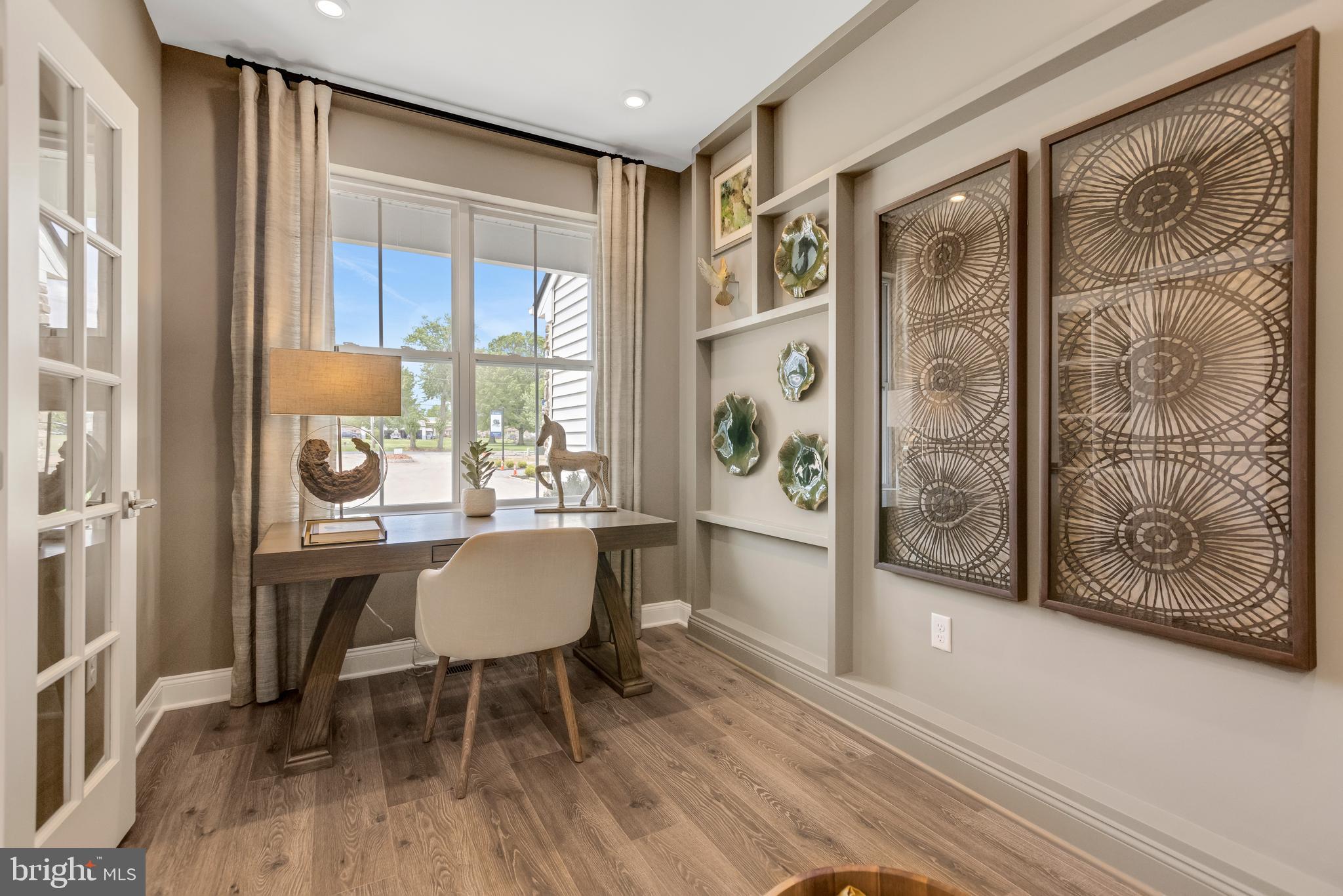 MASON SQUARE - Residential