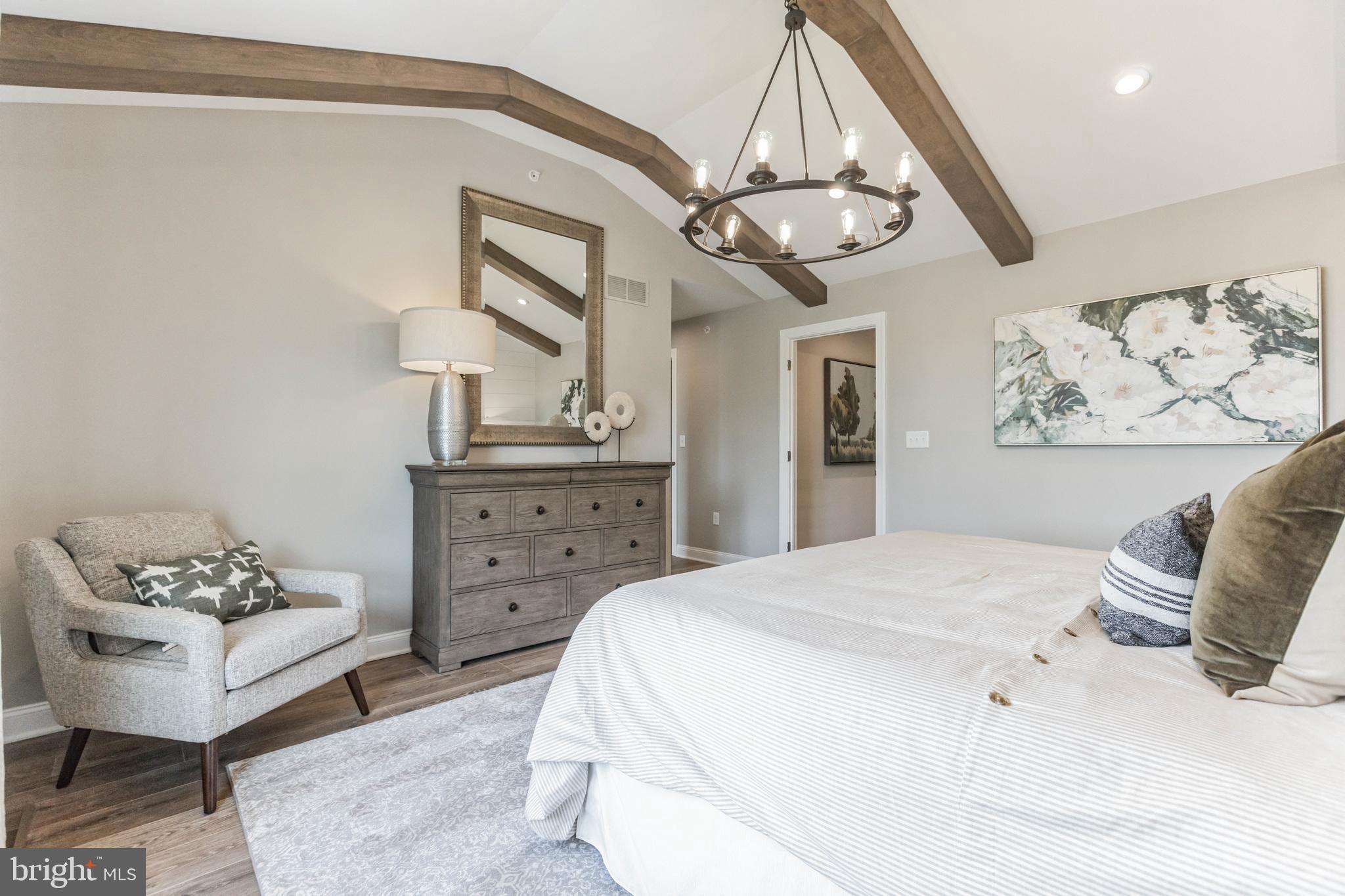 MASON SQUARE - Residential