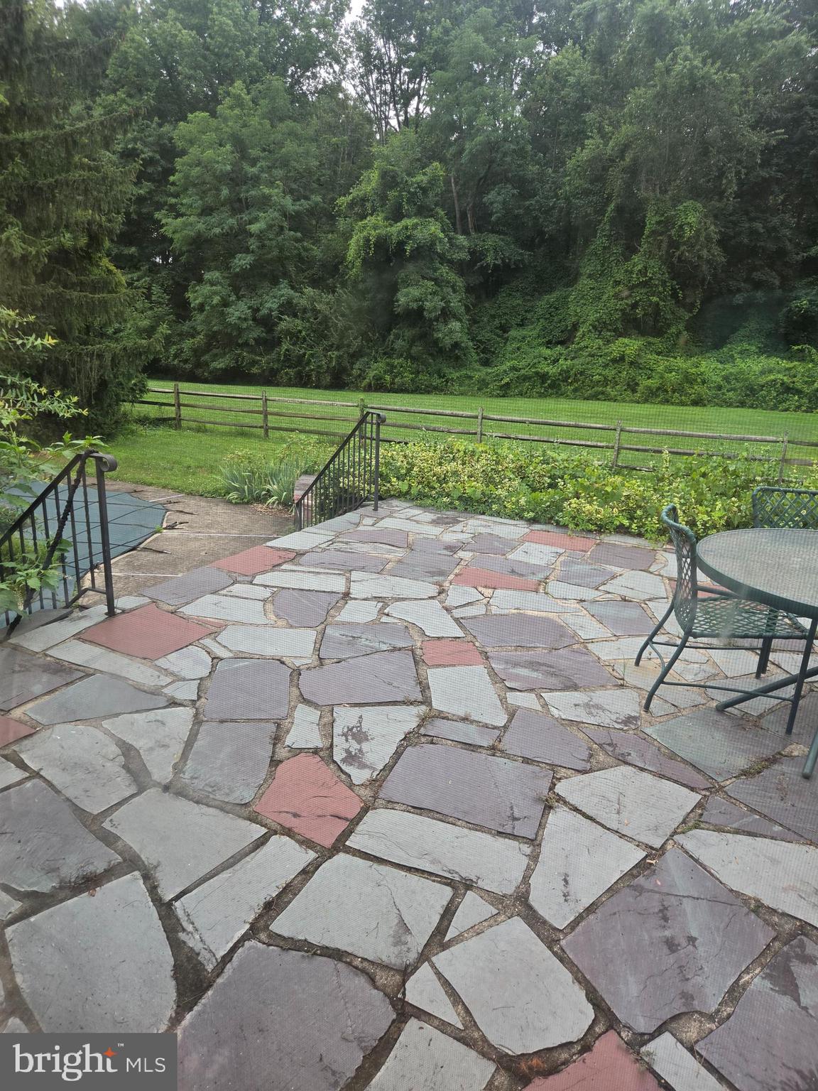 29 VANDERVEER DRIVE