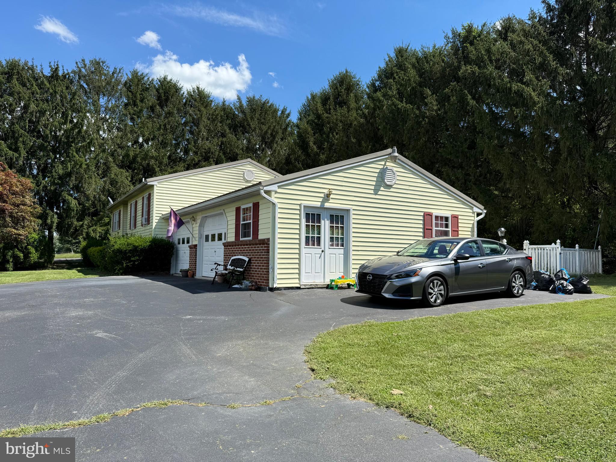 SOUTH MIDDLETON TWP - Residential