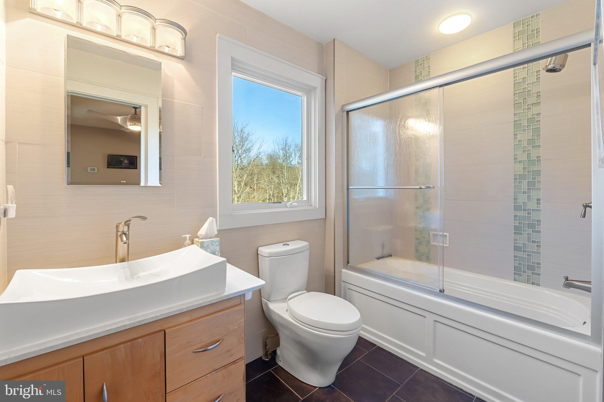 CUNNINGHAM ACRES - Farm