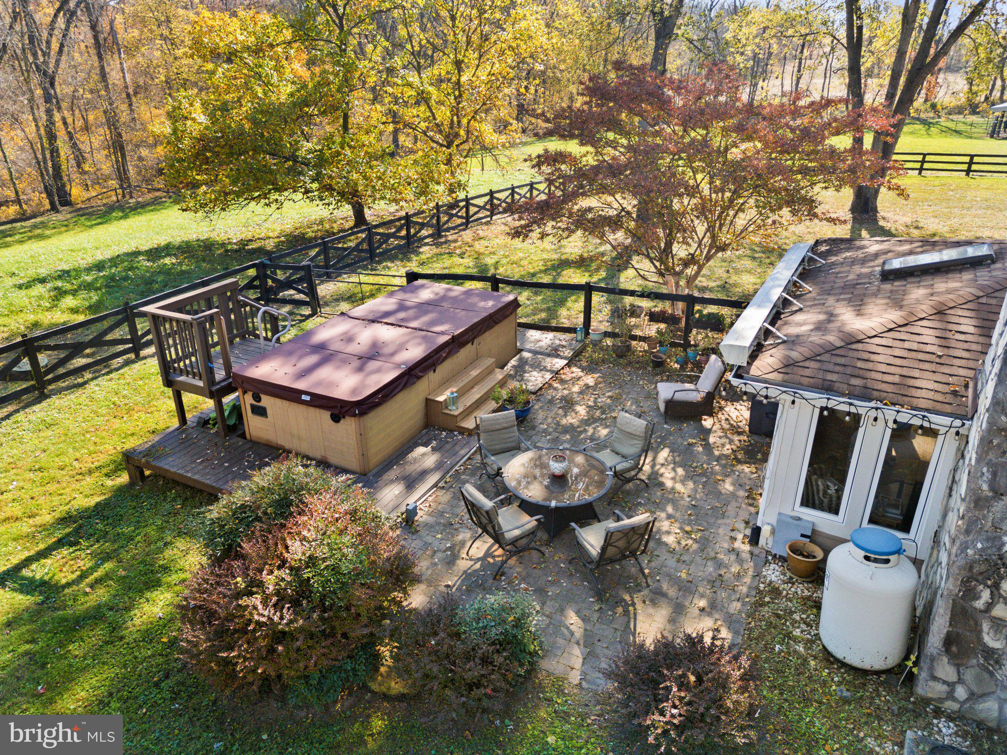 CUNNINGHAM ACRES - Farm