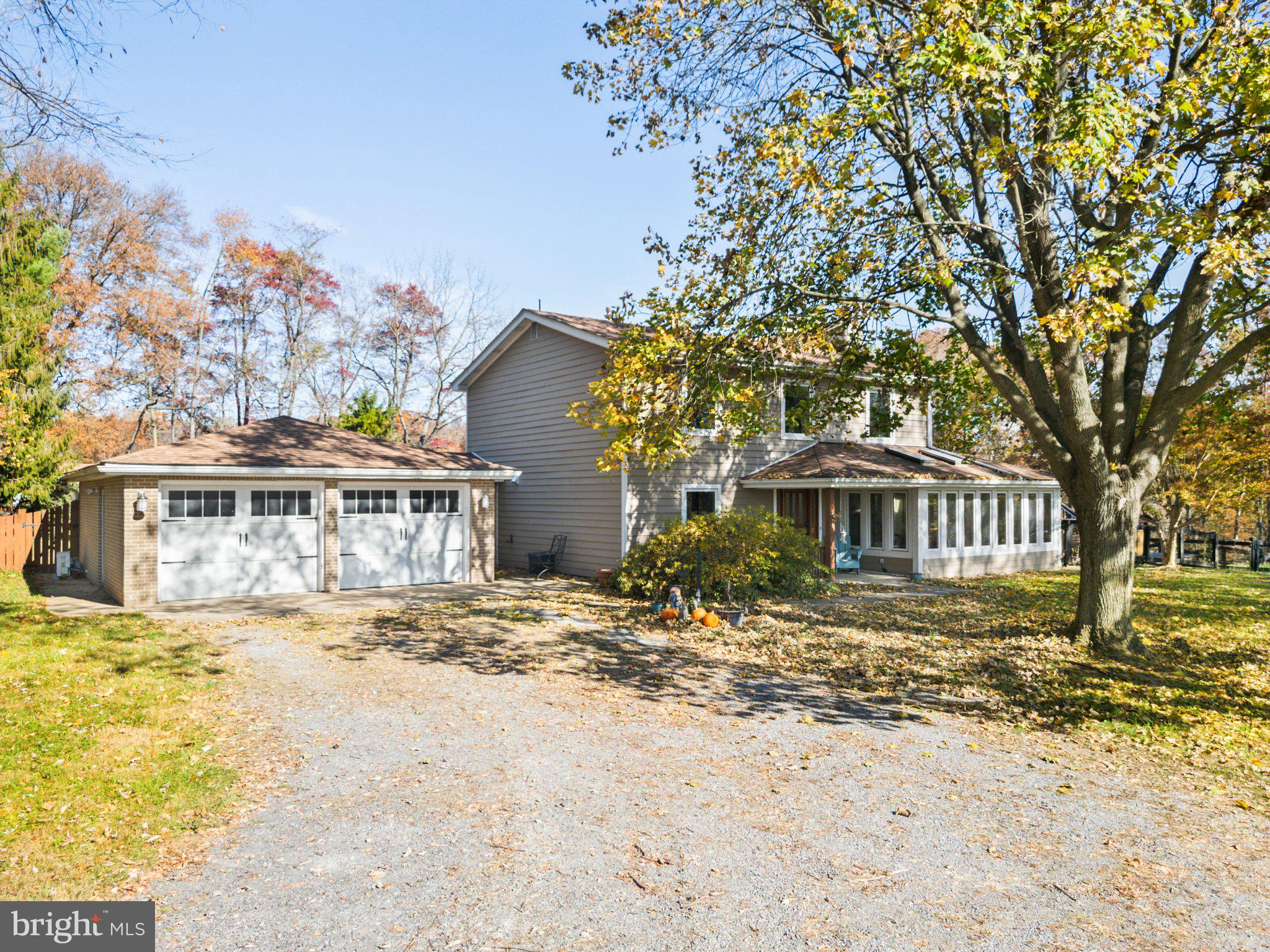849 SHADE TREE LANE
