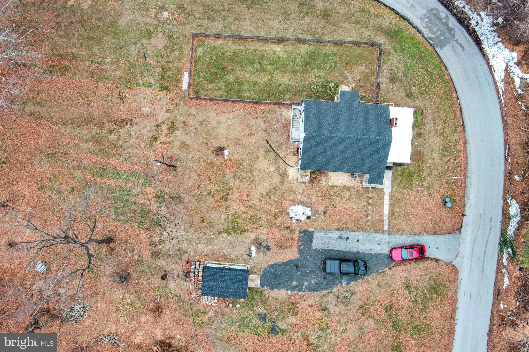 WHITE HALL - Residential