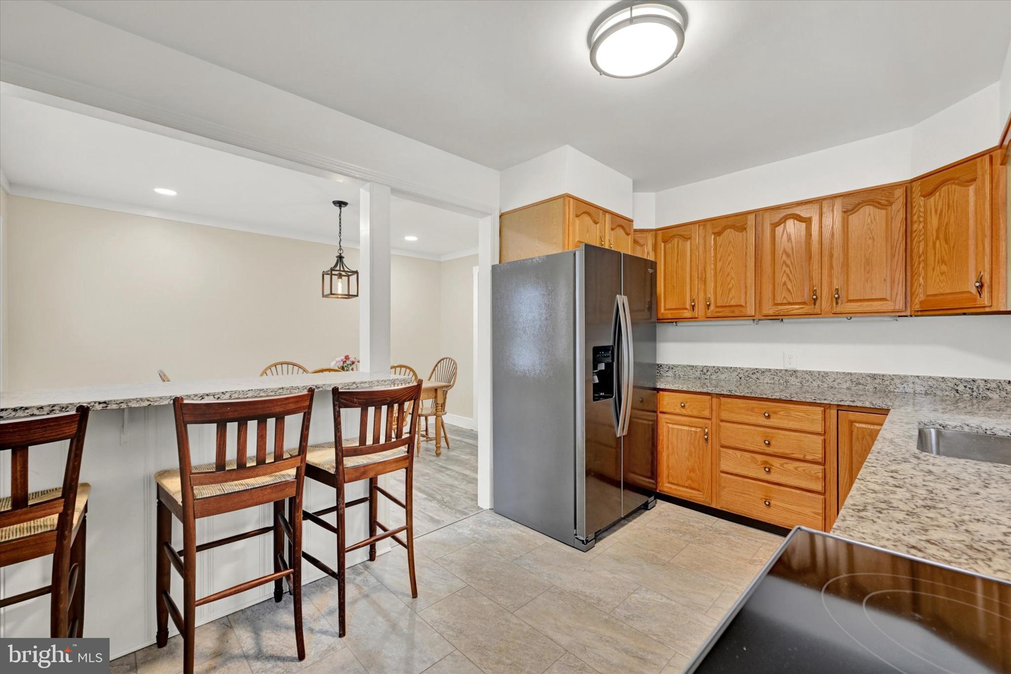 WHITE HALL - Residential