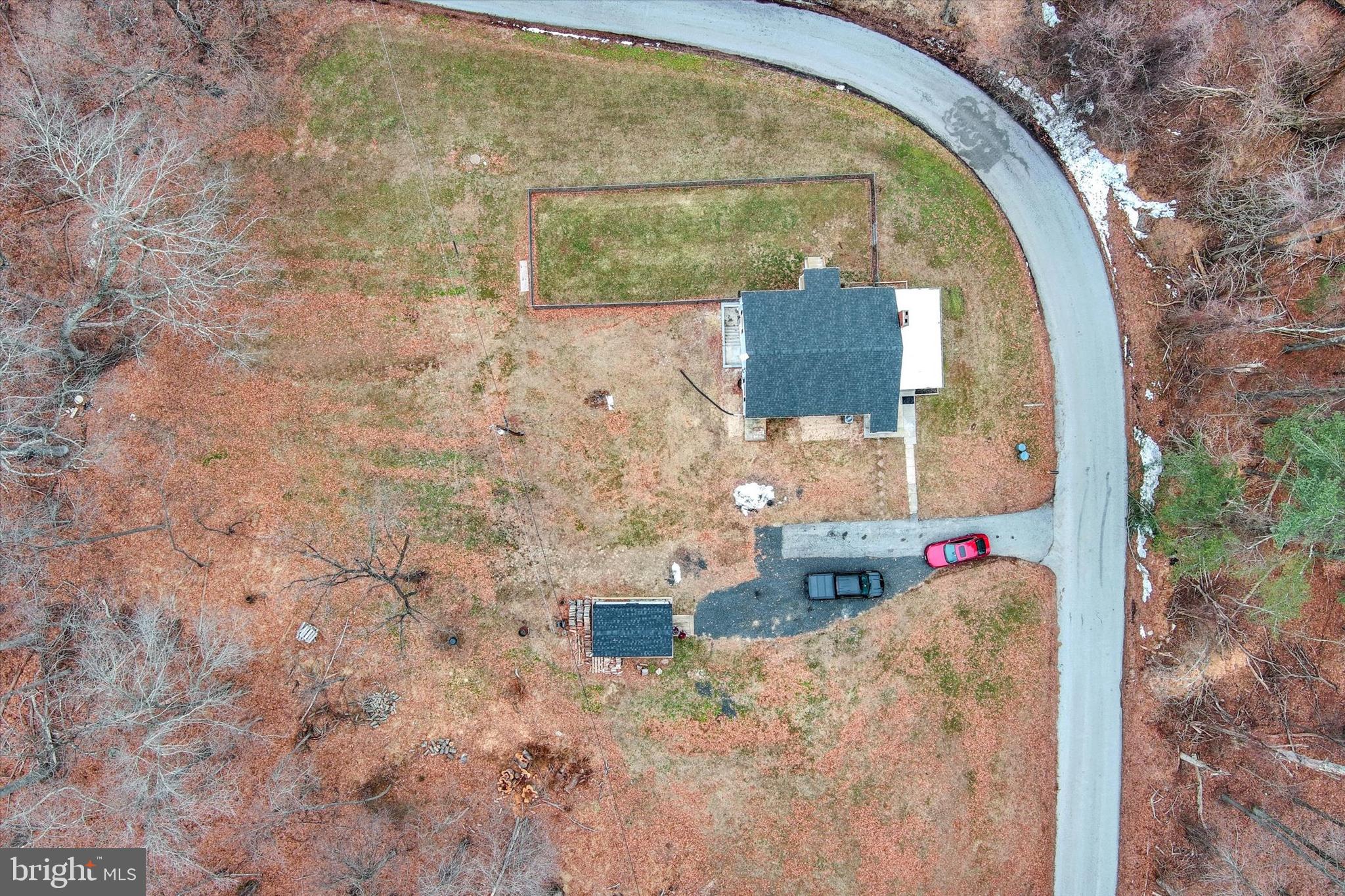 WHITE HALL - Residential